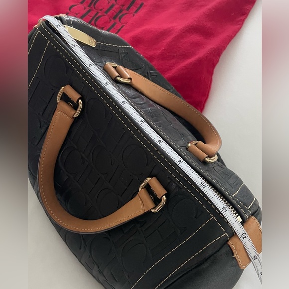 Carolina Herrera authentic Andy 7 handbag - Picture 9 of 11